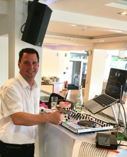 www.discjockey.cologne